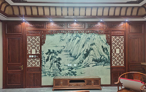 临泽中式仿古别墅客厅背景墙花格木作装饰